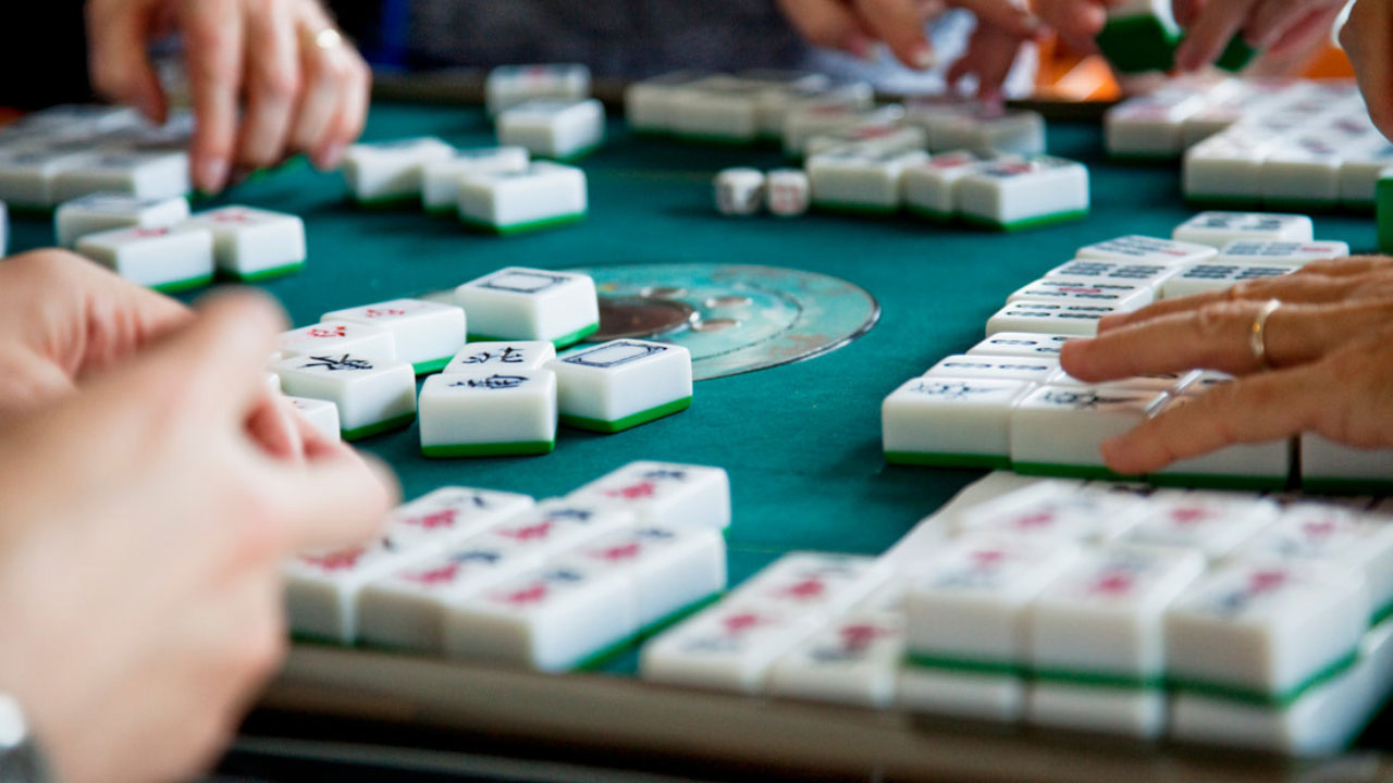 Acrylic mahjong set (6)